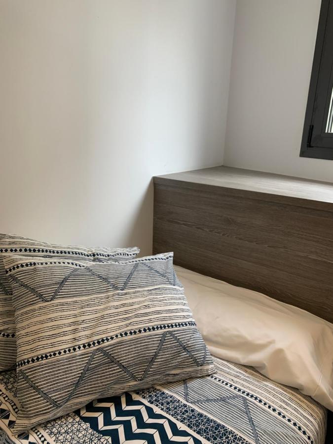 Apartaments El Cine 罗萨斯 外观 照片